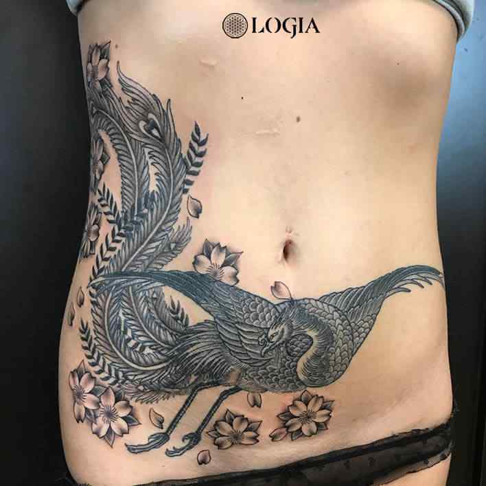 tatuajes-fenix-vientre-logia-barcelona-willian-spinola 